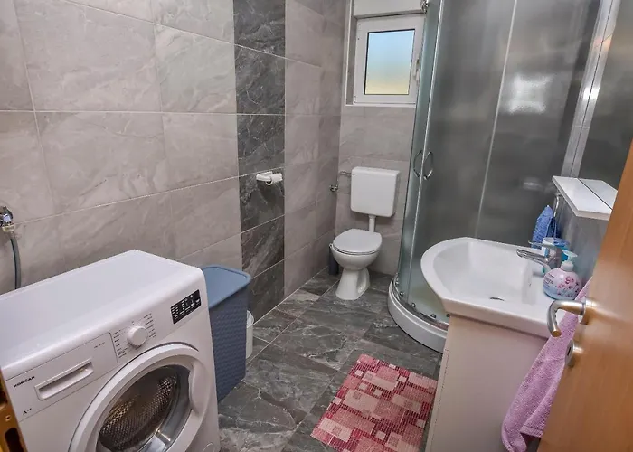 Markovic * Rogoznica (Sibenik-Knin)